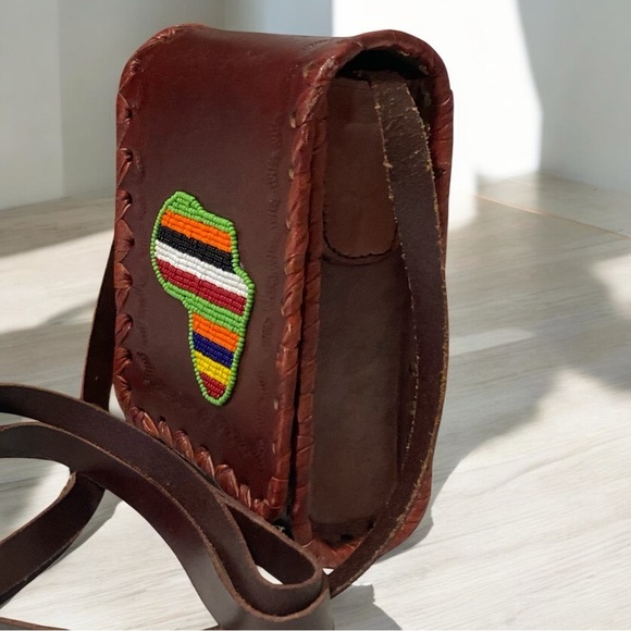 Leather Hand Tooled Mini Shoulder Bag with Beaded African Design 7” x 5” x 2” - Picture 4 of 11